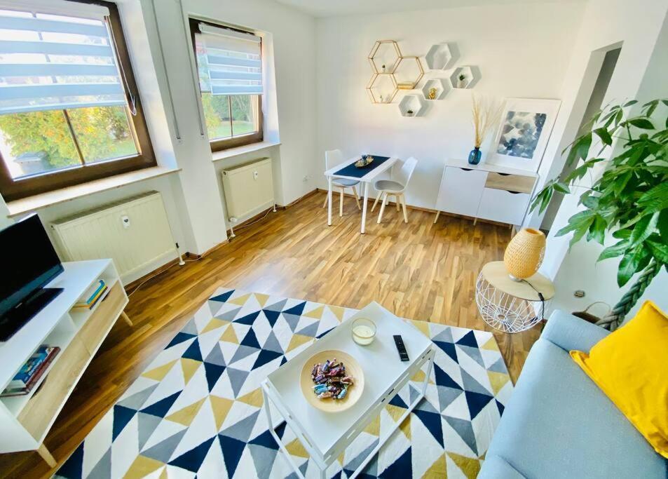 Moderne Wohnung In Vorstadtidylle Zu Bayreuth Heinersreuth Zewnętrze zdjęcie